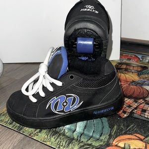 Heelys straight up wheel skate /sneakers boys